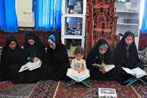 تربیت ۳۰۰ حافظ قرآن به همت خواهران کم‌بینای تویسرکانی